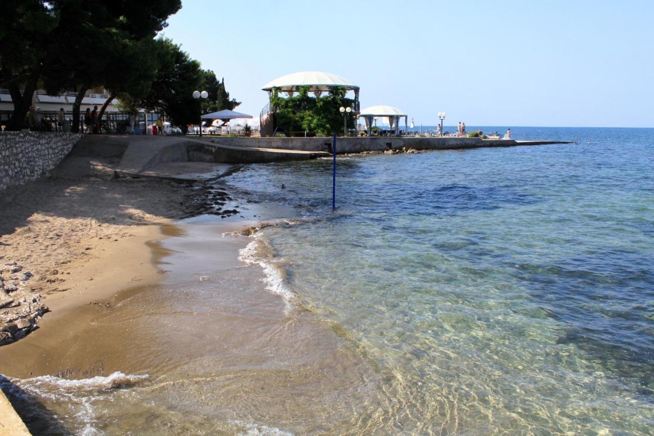 Apartments With A Parking Space Umag - 7057 Esterno foto