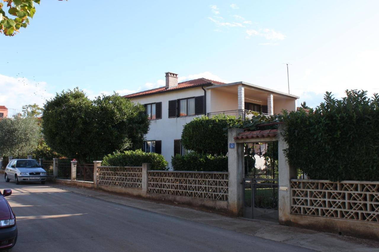 Apartments With A Parking Space Umag - 7057 Esterno foto