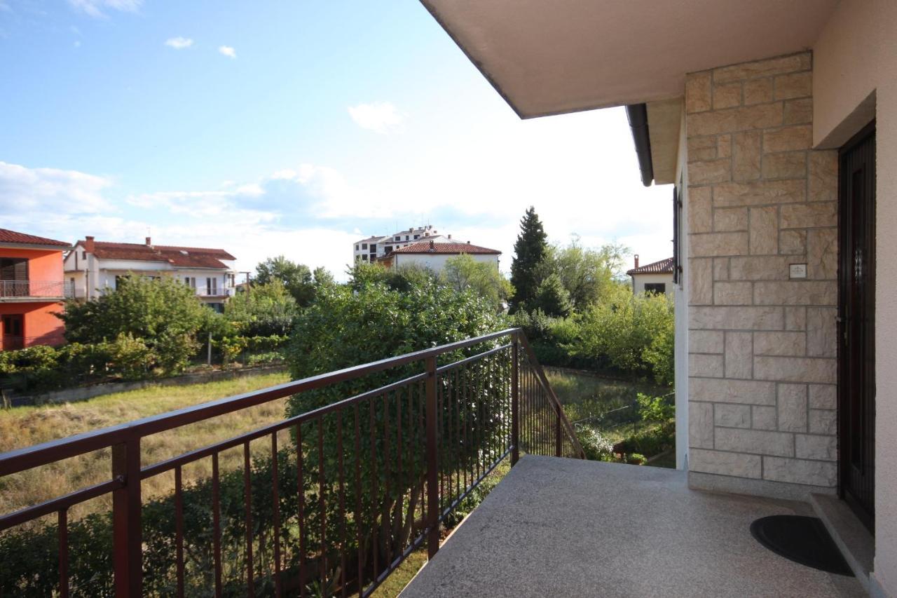 Apartments With A Parking Space Umag - 7057 Esterno foto