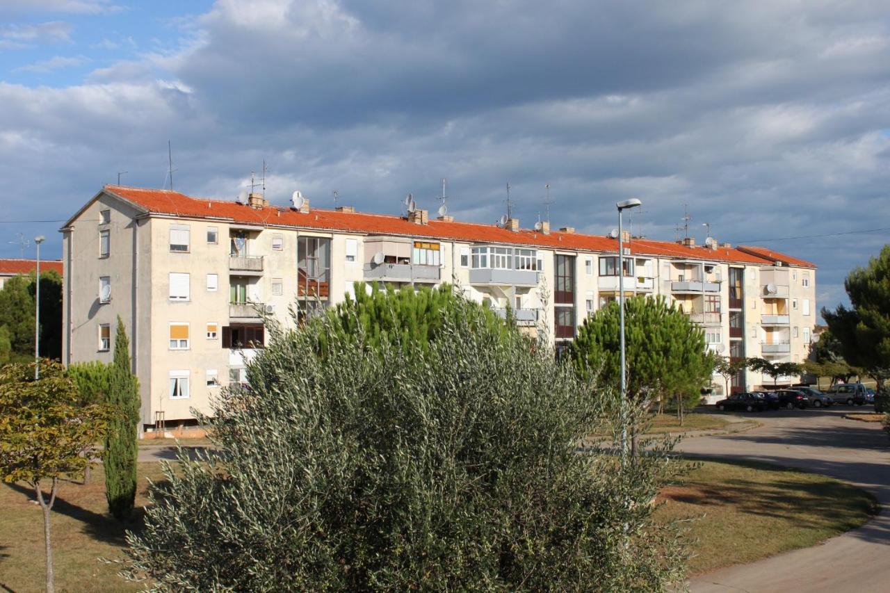 Apartments With A Parking Space Umag - 7057 Esterno foto